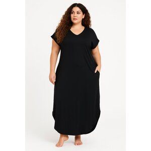 Women’s Plus Size Black Maxi Dress – Size 2XL – NWT